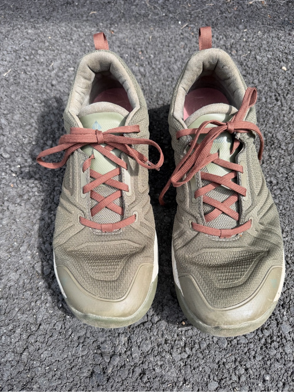 Womens Vasque hiking shoe